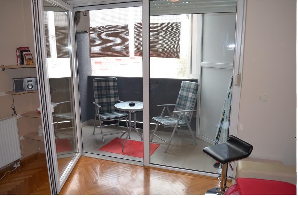 Apartment Viktor,Parking Осиек Номер фото