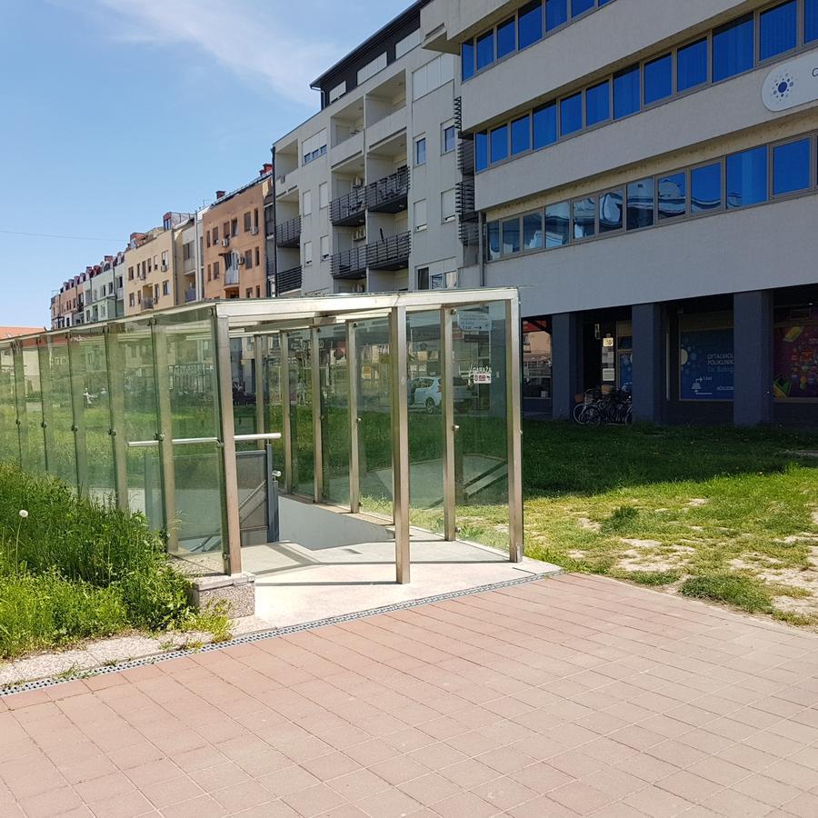 Apartment Viktor,Parking Осиек Экстерьер фото